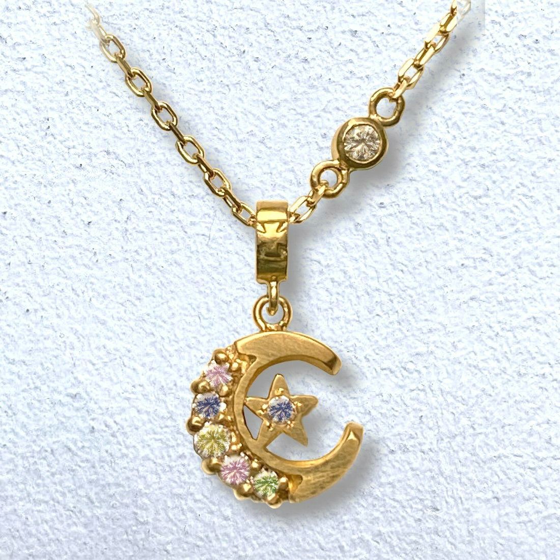 PETITE CRESCENT MOON NECKLACE 18k Yellow Gold / Multi Color 