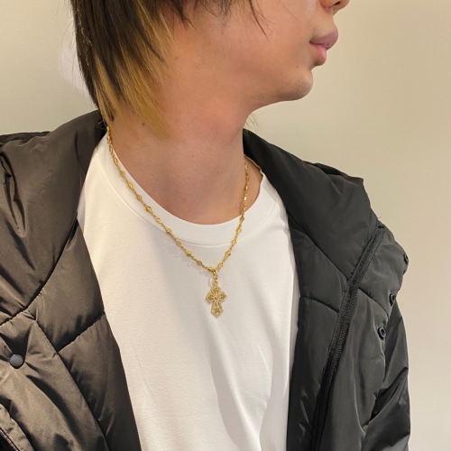 SMALL CATHEDRAL CROSS PENDANT 18k Yellow Gold / DIAMONDS PENDANT