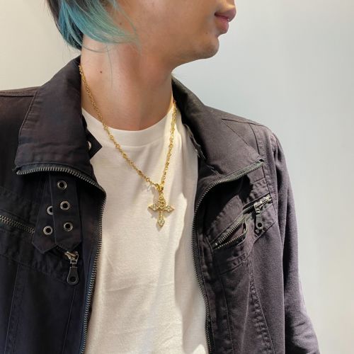 SMALL MEDIVAL INITIAL PENDANT 