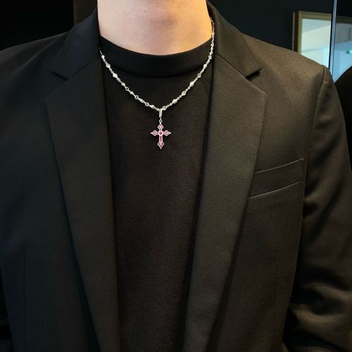 ローリーロドキン　ゴシッククロスM ルビー MEDIUM GOTHIC CROSS PENDANT Silver / Ruby PENDANT