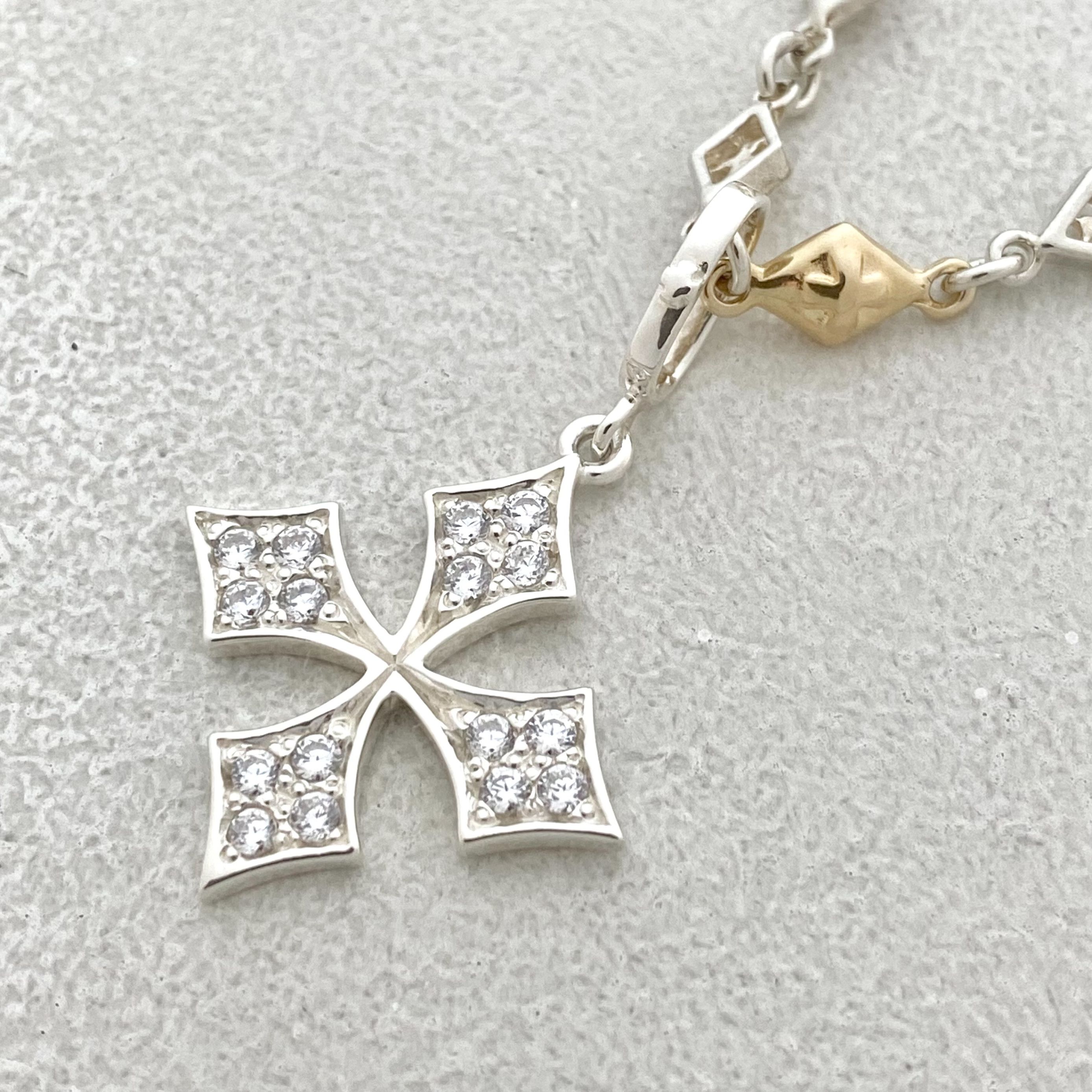 【状態良好】ローリーロドキン　ミディアム　プリンセスクロス MEDIUM PRINCESS CROSS PENDANT Silver / Zirconia PENDANT