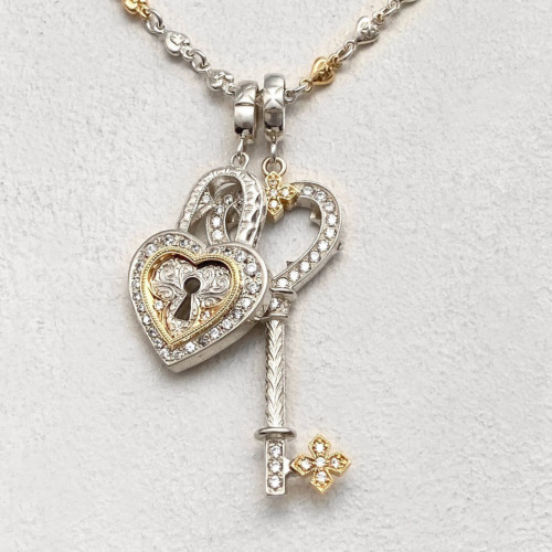 LARGE HEART LOCK PENDANT Silver / 18k Yellow Gold / Zirconia