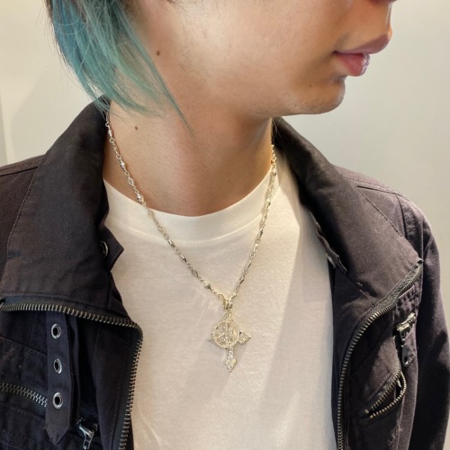 SMALL PEACE SING PENDANT Silver / Zirconia PENDANT