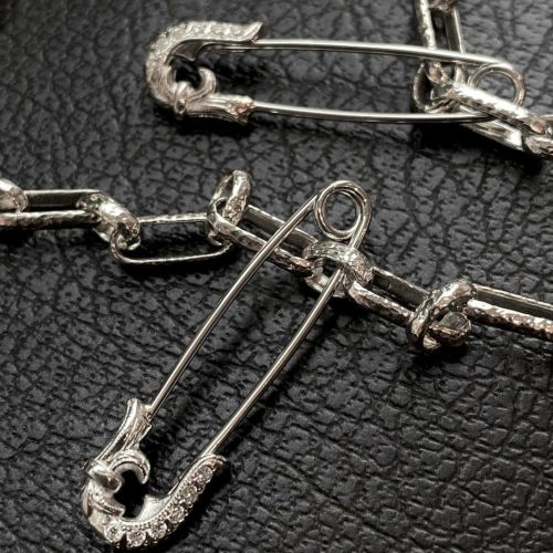 PIN PIERCE Silver pierced earrings（ピアス） Loree Rodkin Official ...