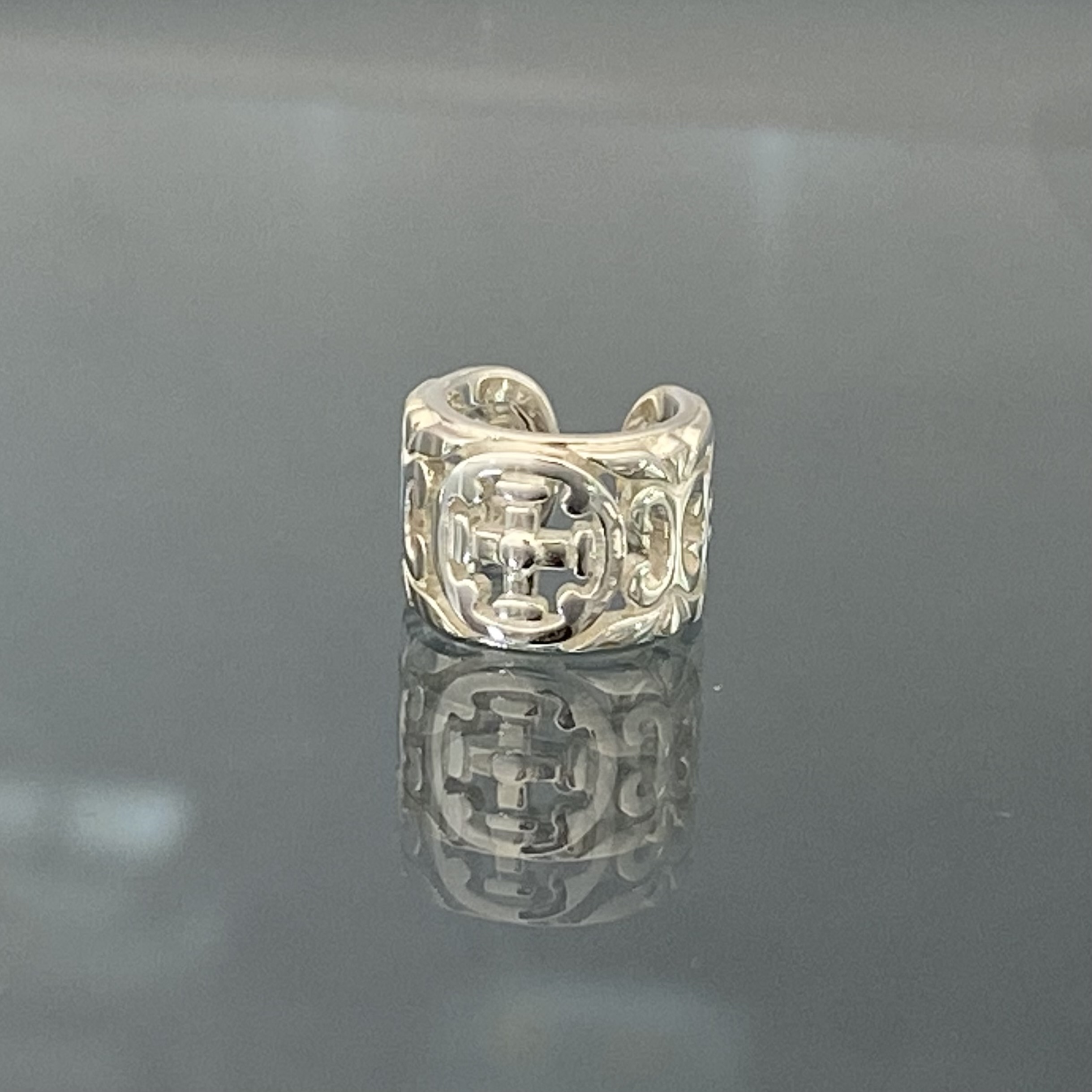 EAR CUFF Silver / Ssize PIERCED EARRINGS（ピアス） Loree Rodkin