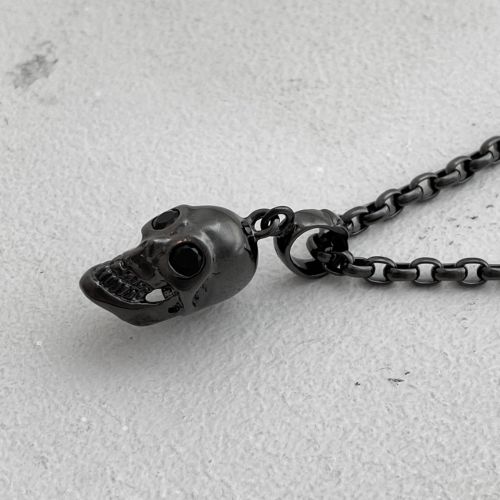 HEAVY SKULL PENDANT / SILVER / ONYX EYES / BLACK RUTHENIUM BLACK