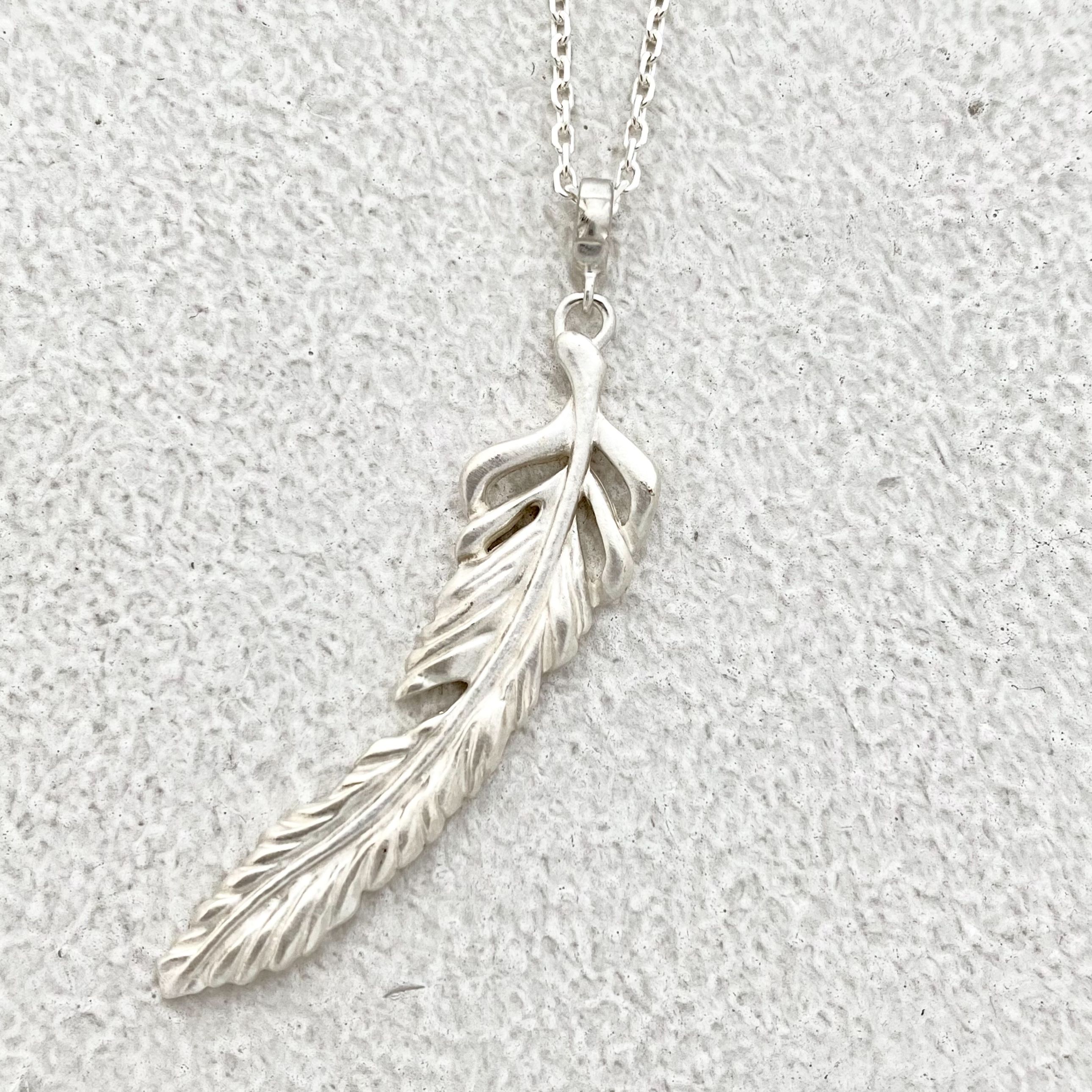 FEATHER NECKLACE Silver NECKLACE（ネックレス） Loree Rodkin